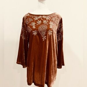 J Jill Floral Paisley Embroidered Velvet Top M Boho Bell Sleeve Blouse‎ Caramel